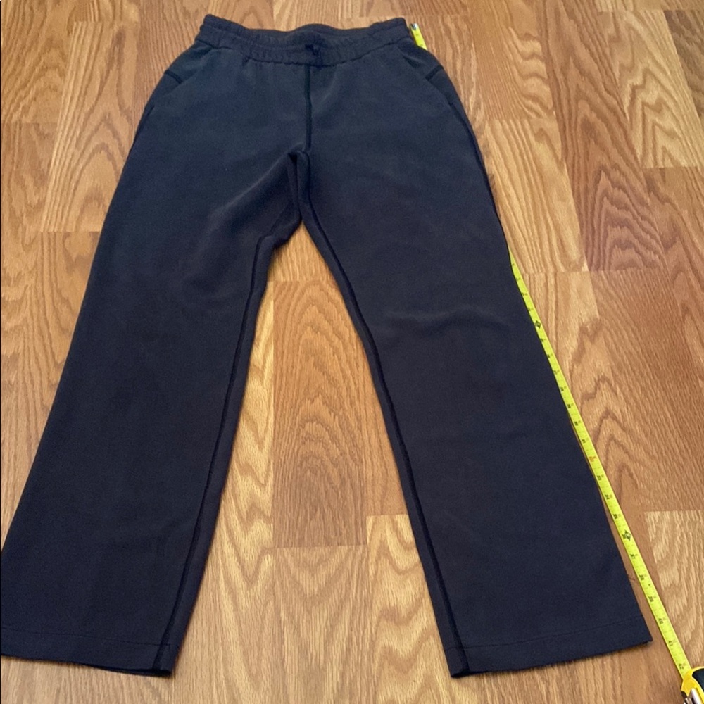 Lululemon softstreme regular size 4 black straight leg
